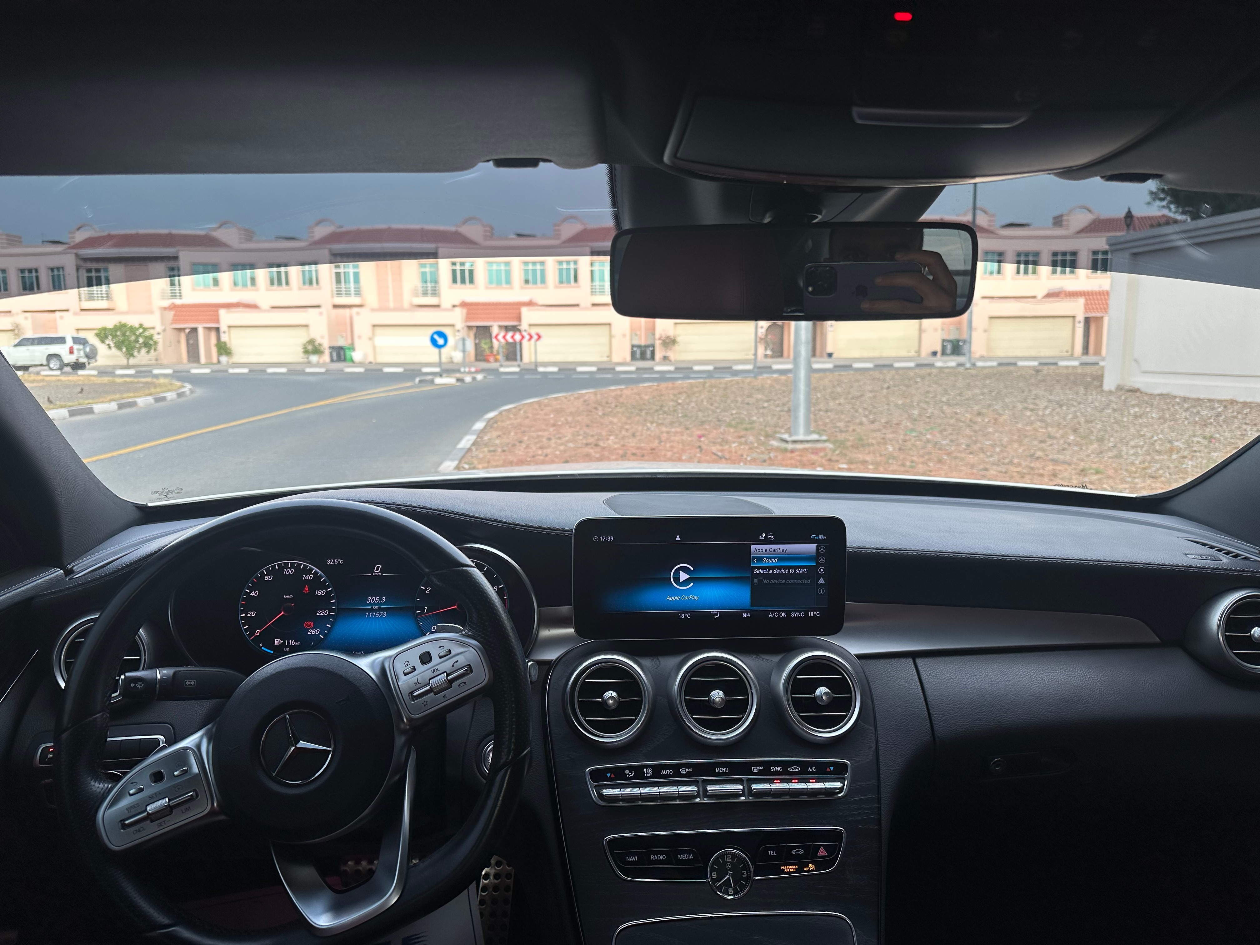 Bianca Mercedes Benz C Class 2020